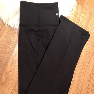 Lululemon yoga pants